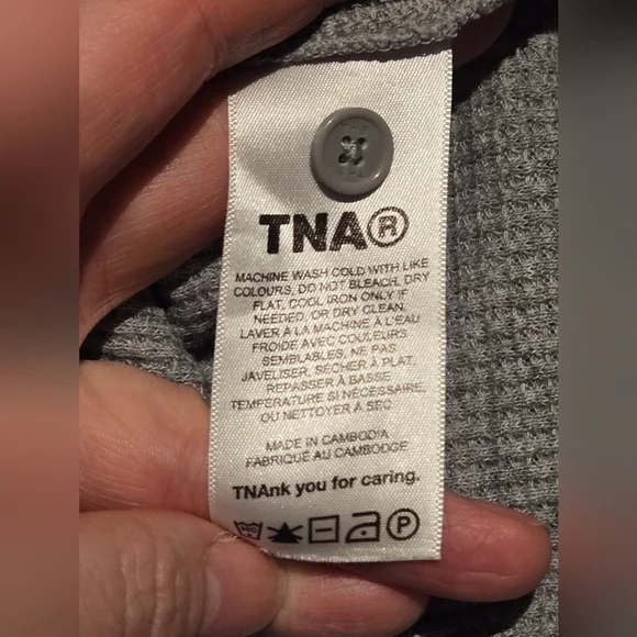 Tna | Waffle West Longsleeve Cropped Top In Gray, Size M - Picture 8 of 9